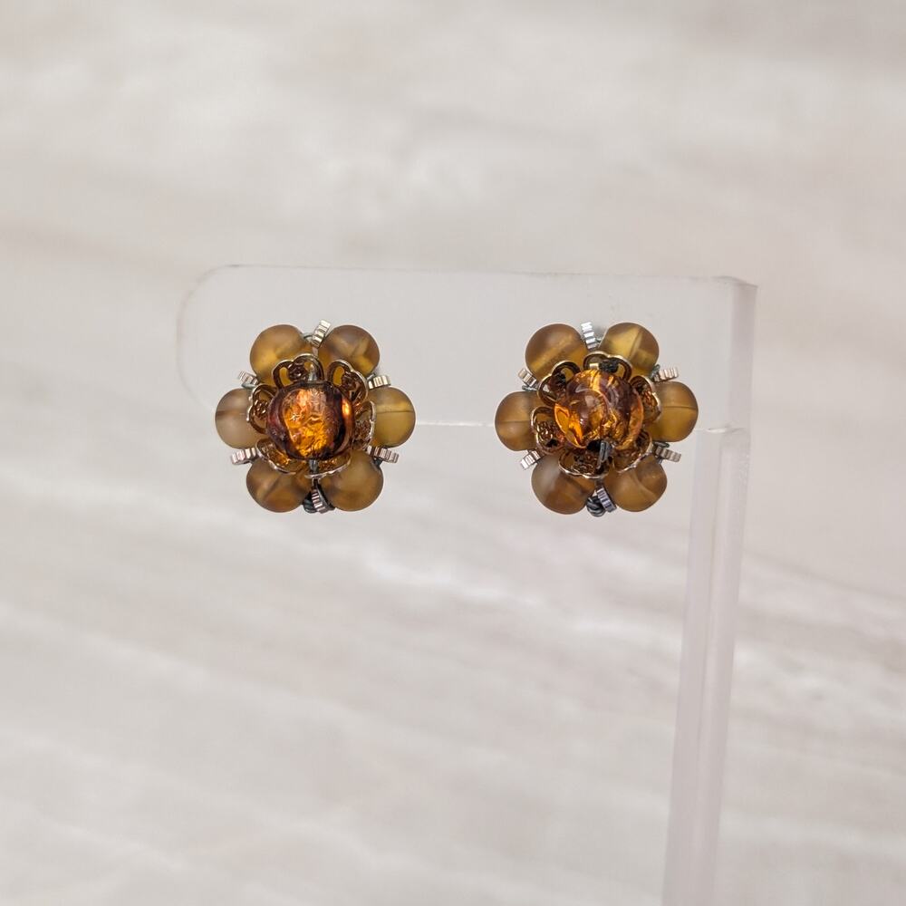 Vintage Clip On Earrings Unusual Stunning 0.75" 3D Brown Cluster Stylish